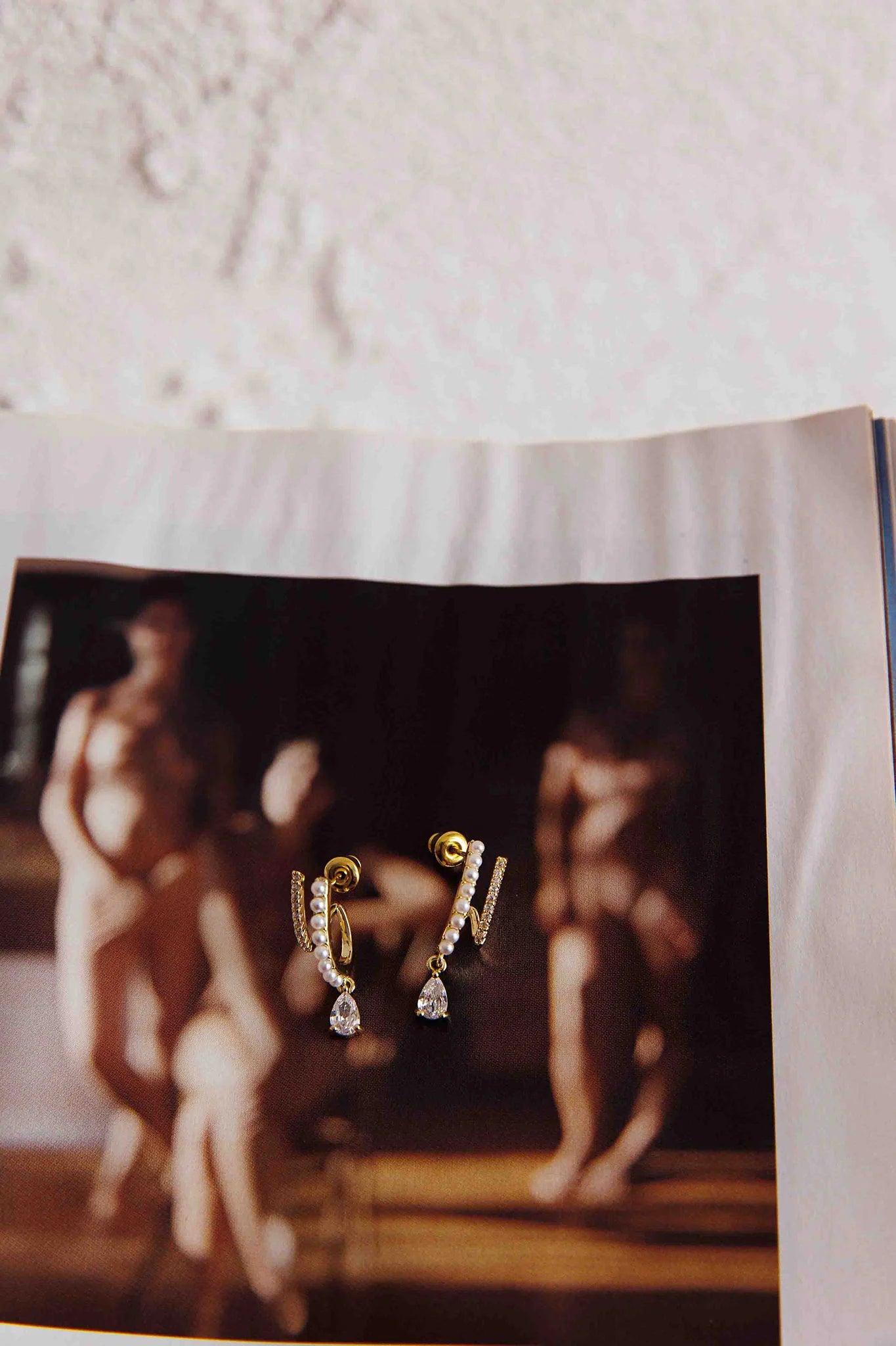 Dawn Double Pierce Illusion Earrings Gold