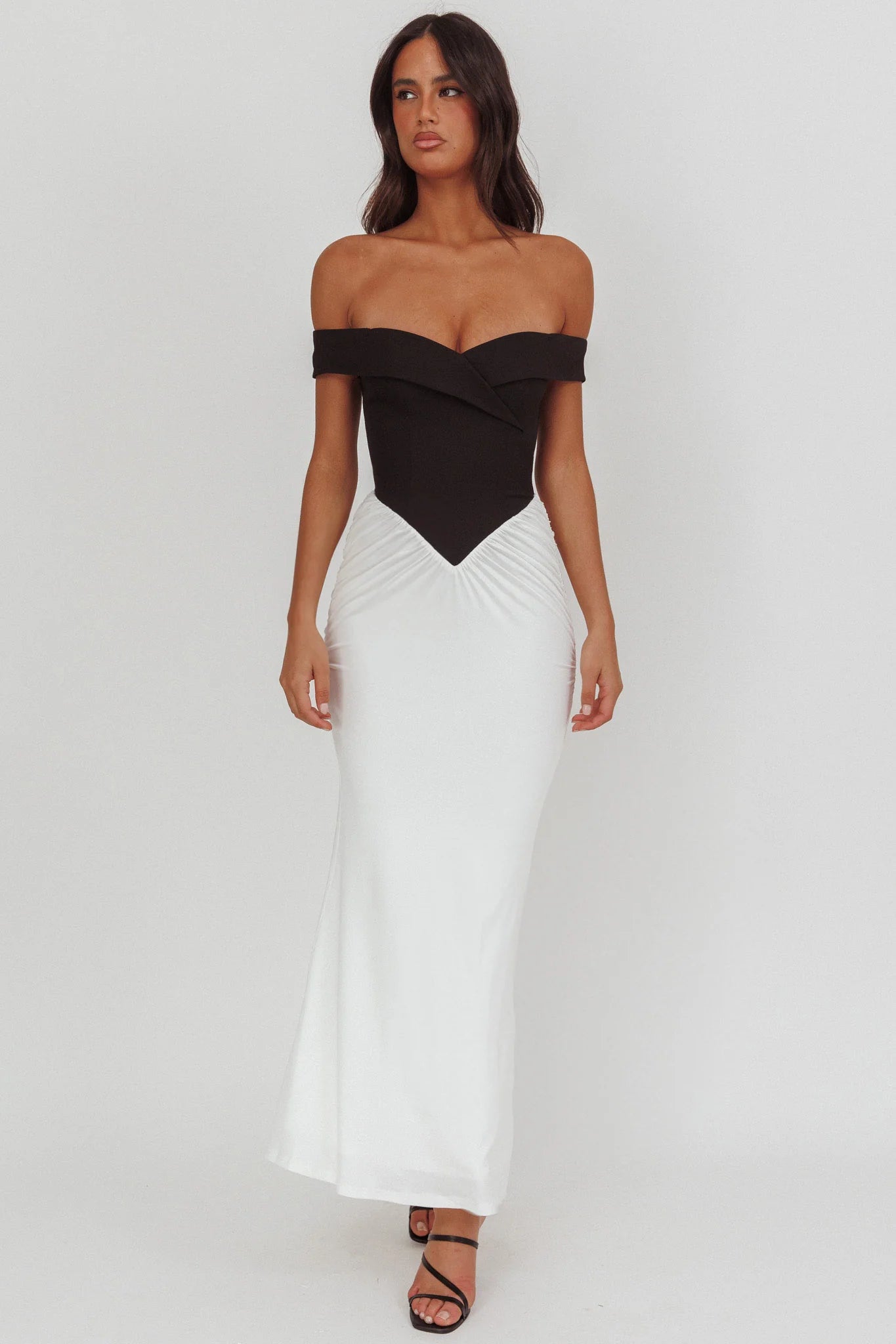 Yasmine Contrasting Bodice Maxi Dress Black/White