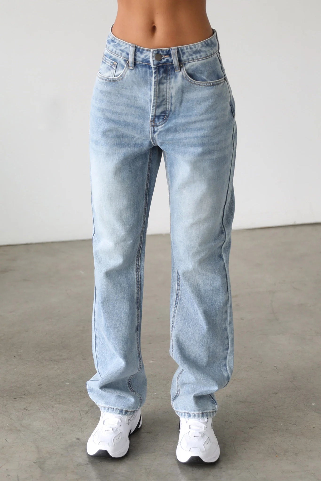 DOGMA Classic High Rise Straight Leg Denim Jeans Light Wash