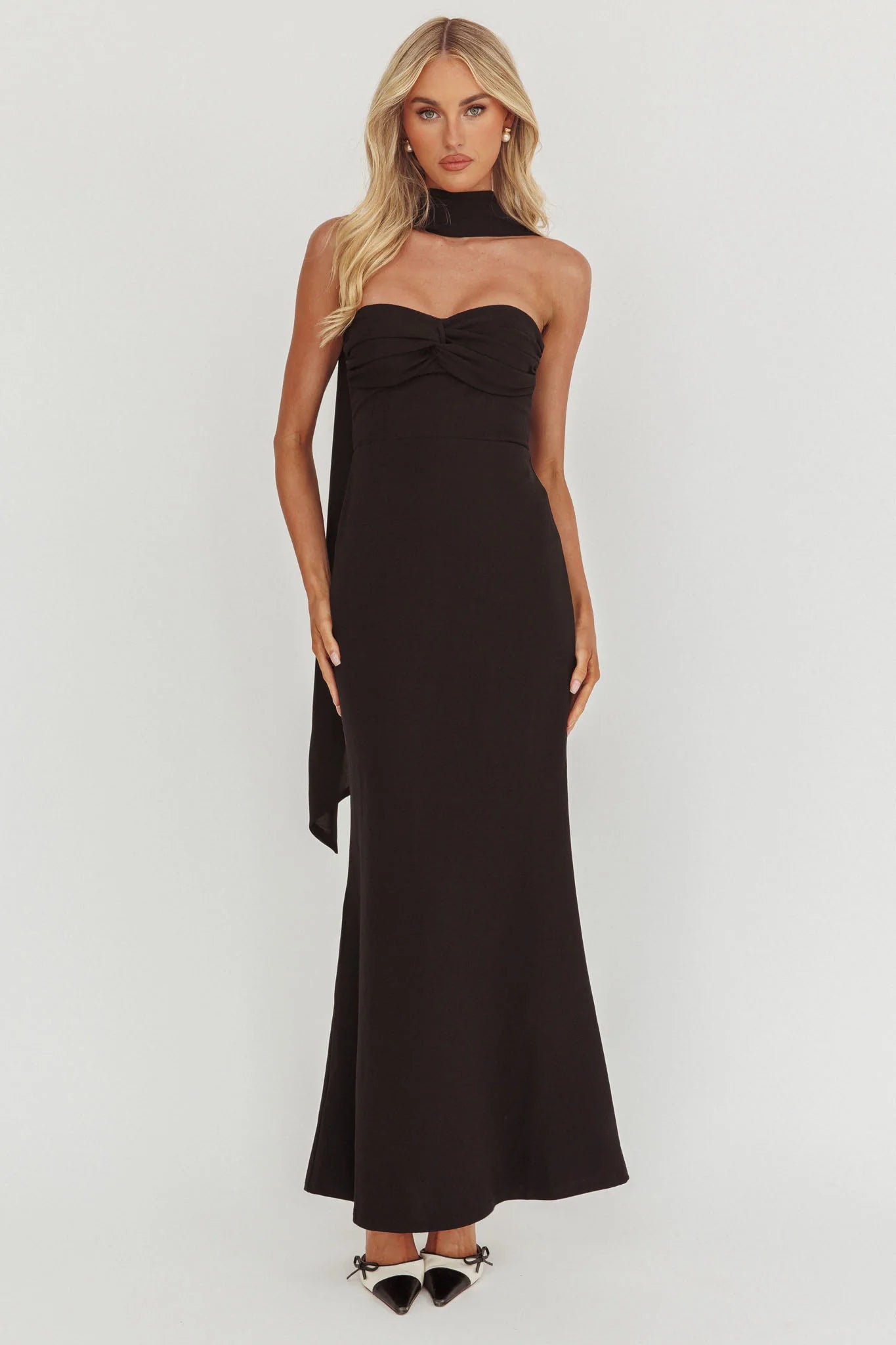 Of The Night Twist Bust Maxi Dress Black